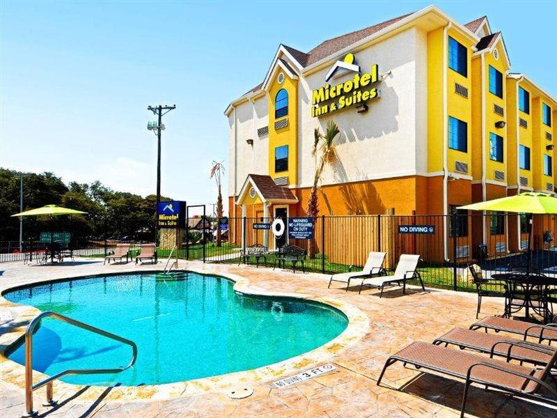 Microtel Inn & Suites By Wyndham New Braunfels I-35 Extérieur photo