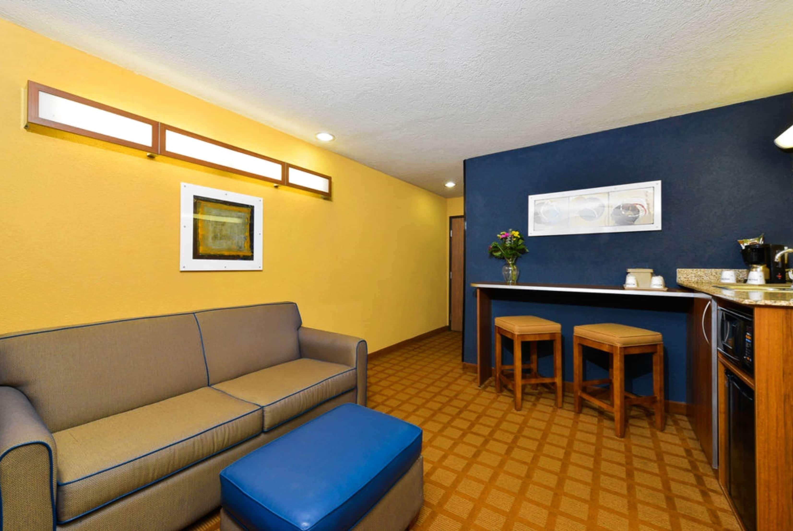Microtel Inn & Suites By Wyndham New Braunfels I-35 Extérieur photo