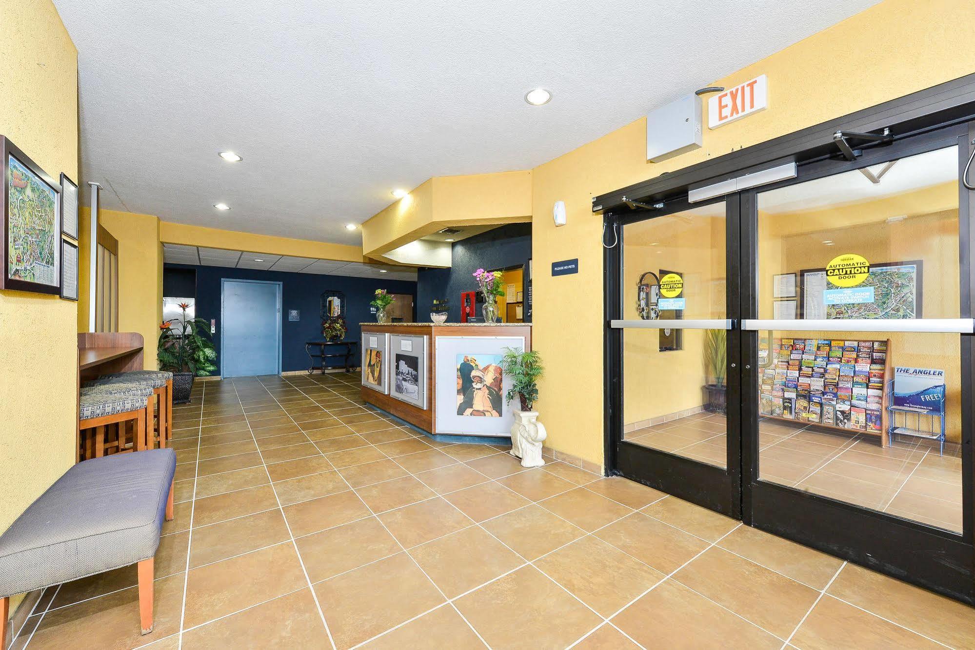Microtel Inn & Suites By Wyndham New Braunfels I-35 Extérieur photo