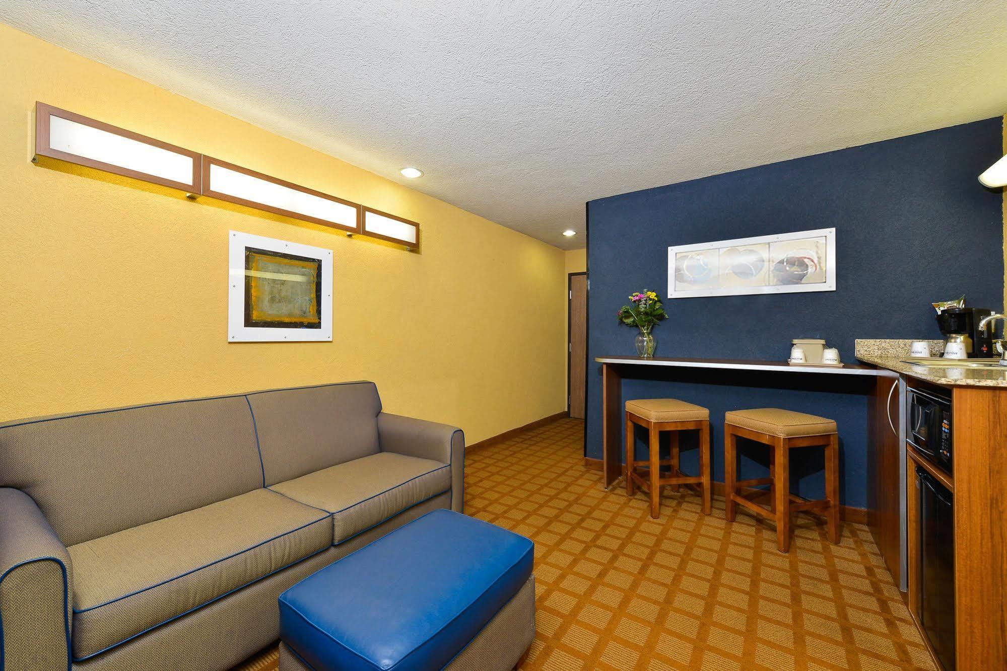 Microtel Inn & Suites By Wyndham New Braunfels I-35 Extérieur photo